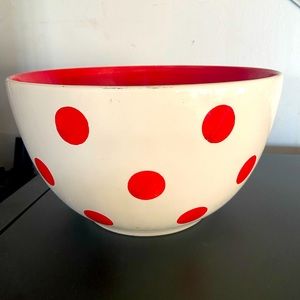 222 Fifth 
Red & white Dots
Large 12" Mixing